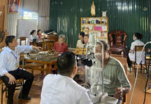 KHÁM CHỮA MẮT MIỄN PHÍ TẠI GIÁO XỨ VĨNH TUY