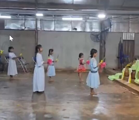 Giáo xứ Kon Thụp bế mạc tháng Mân Côi 2024