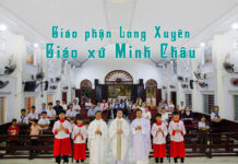 Dòng Ngôi Lời thăm mục vụ Giáo xứ Minh Châu (Gp. Long Xuyên)