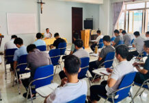 Vẻ Đẹp Sẽ Cứu Chuộc Con Người