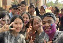 Bước Đi Theo Thầy