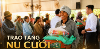 TRAO TẶNG NỤ CƯỜI