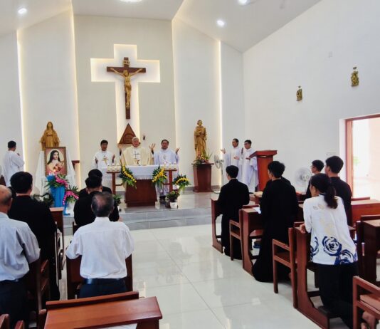 MỪNG LỄ THÁNH TÊ-RÊ-SA HÀI ĐỒNG GIÊ-SU BỔN MẠNG TẬP VIỆN